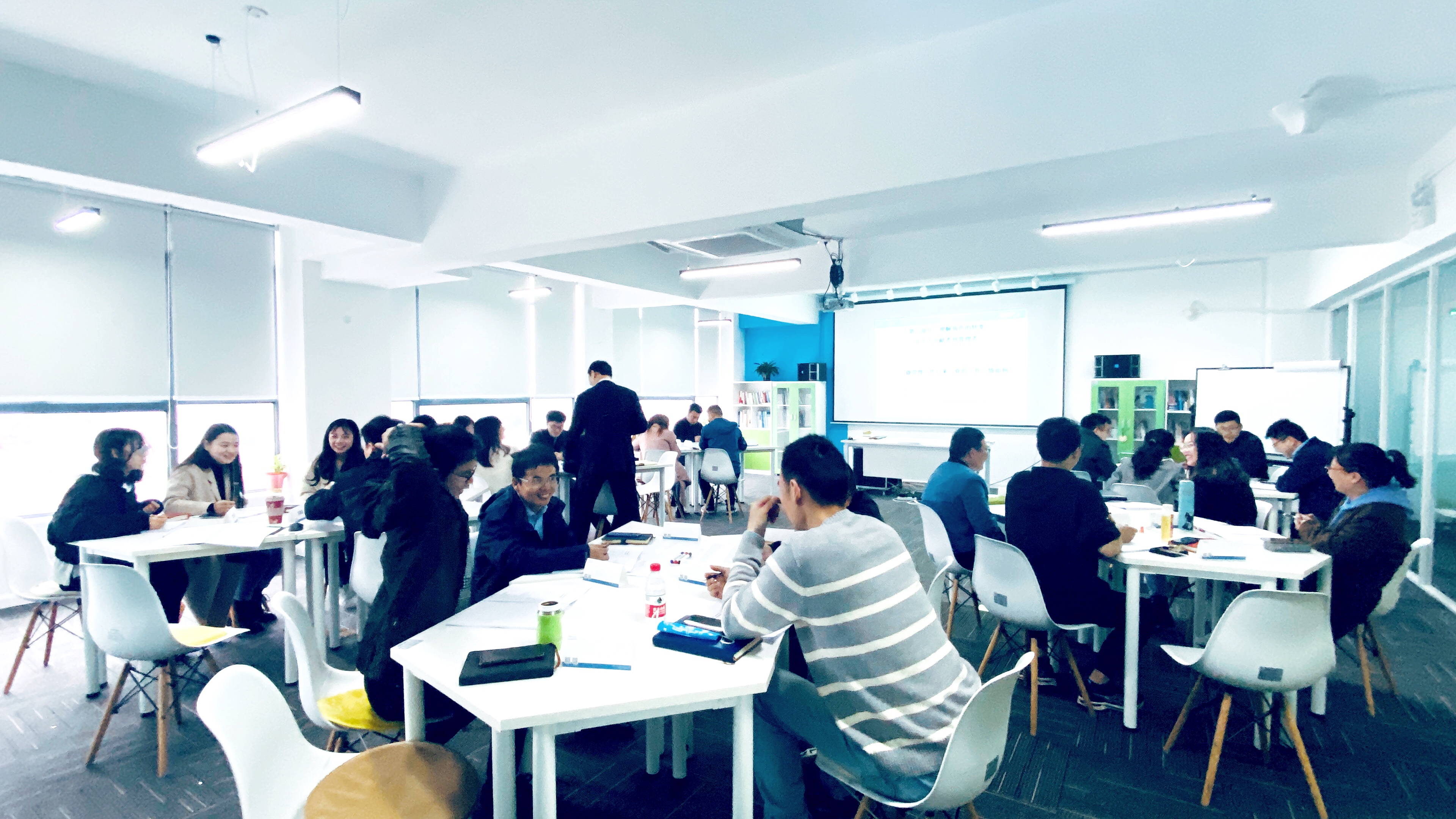 1616997671102404.jpg 培训1.jpg